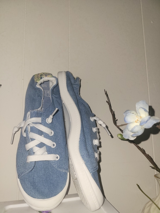 Time and Tru Denim Blue Canvas Sneakers with Floral Heel Accent - Picture 2 of 6